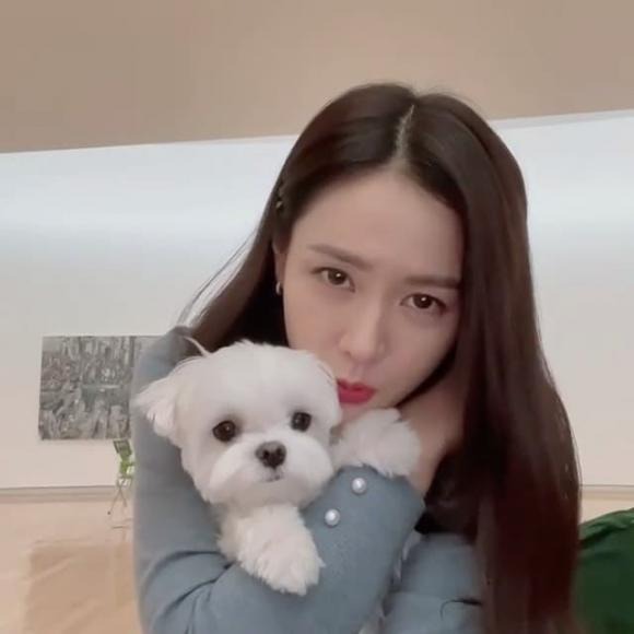 Son Ye Jin lên tiếng làm rõ đồn đoán có con đầu lòng với Hyun Bin - Ảnh 1 Son Ye Jin lên tiếng làm rõ đồn đoán có con đầu lòng với Hyun Bin - Ảnh 1