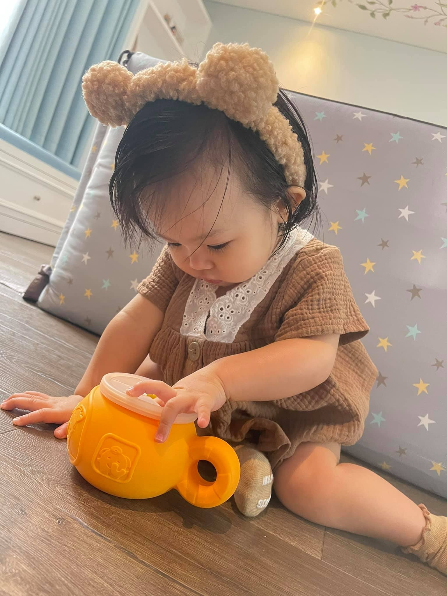 Hình ảnh đáng yêu của bé Suchin. Ảnh: FBNV