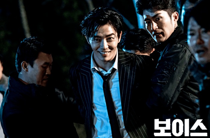8 tài tử Kbiz vẫn điển trai dù hóa 'ác nhân' trên màn ảnh: Hyun Bin, Lee Jong Suk có mặt! - Ảnh 3 8 tài tử Kbiz vẫn điển trai dù hóa 'ác nhân' trên màn ảnh: Hyun Bin, Lee Jong Suk có mặt! - Ảnh 3