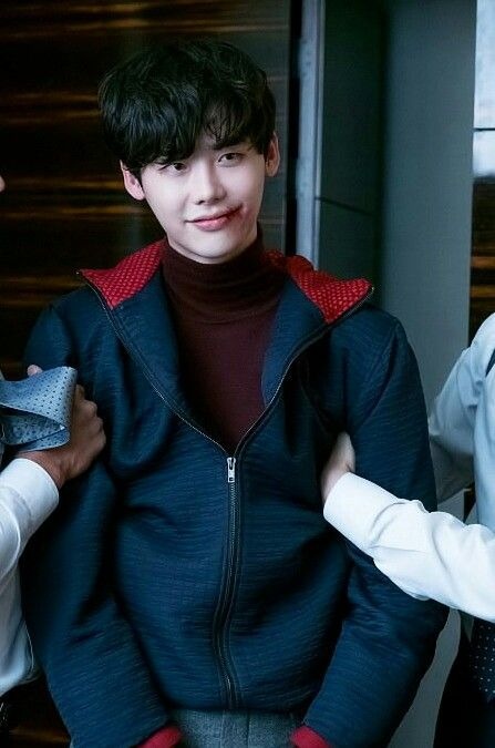8 tài tử Kbiz vẫn điển trai dù hóa 'ác nhân' trên màn ảnh: Hyun Bin, Lee Jong Suk có mặt! - Ảnh 5 8 tài tử Kbiz vẫn điển trai dù hóa 'ác nhân' trên màn ảnh: Hyun Bin, Lee Jong Suk có mặt! - Ảnh 5