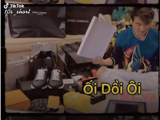 Thực hư về đoạn video Đàm Vĩnh Hưng hả hê 'đập hộp' tiền tỷ giữa ồn ào sao kê từ thiện - Ảnh 1 Thực hư về đoạn video Đàm Vĩnh Hưng hả hê 'đập hộp' tiền tỷ giữa ồn ào sao kê từ thiện - Ảnh 1