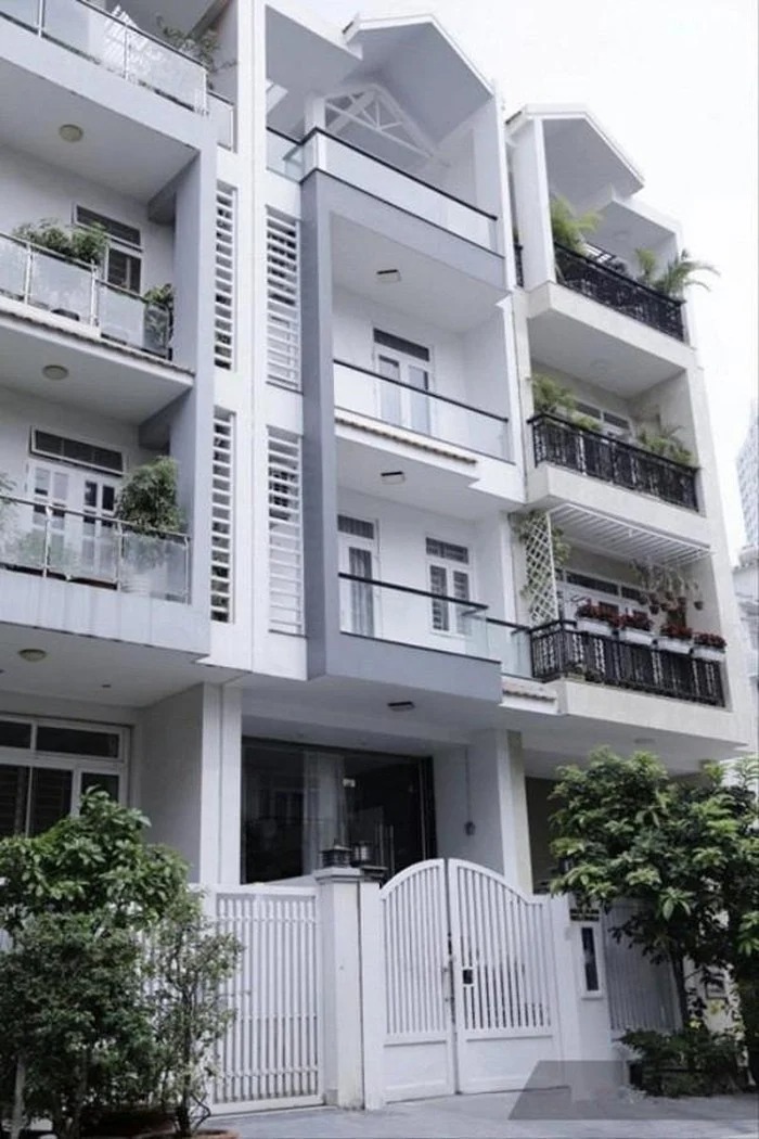 Căn nhà tiền tỷ mà vợ chồng Trấn Thành - Hari Won sinh sống nay đã được chuyển cho bố mẹ Trấn Thành. Cặp đôi giờ đã tậu một cơ ngơi khác. Ảnh: Internet