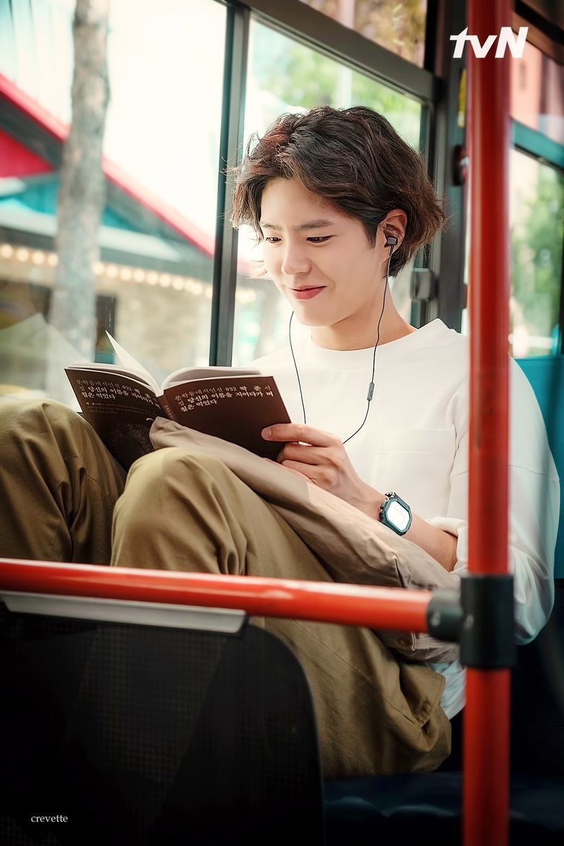 7 mỹ nam Kbiz điển trai ngời ngời nhưng vẫn bùng lên tranh cãi nhan sắc vì để tóc dài - Ảnh 6 7 mỹ nam Kbiz điển trai ngời ngời nhưng vẫn bùng lên tranh cãi nhan sắc vì để tóc dài - Ảnh 6