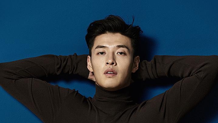 Son Ye Jin có duyên với Triều Tiên khi vừa thành đôi cùng Hyun Bin nay lại 'tranh quyền đoạt thế' với trai đẹp 3 Son Ye Jin có duyên với Triều Tiên khi vừa thành đôi cùng Hyun Bin nay lại 'tranh quyền đoạt thế' với trai đẹp 3