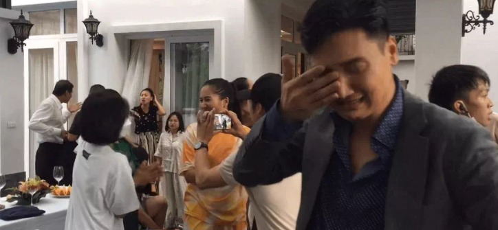Vừa lộ ảnh nức nở, Mạnh Trường nhanh chóng 'quay xe' lấp liếm cho phút yếu lòng khi Hương vị tình thân đóng máy - Ảnh 2 Vừa lộ ảnh nức nở, Mạnh Trường nhanh chóng 'quay xe' lấp liếm cho phút yếu lòng khi Hương vị tình thân đóng máy - Ảnh 2