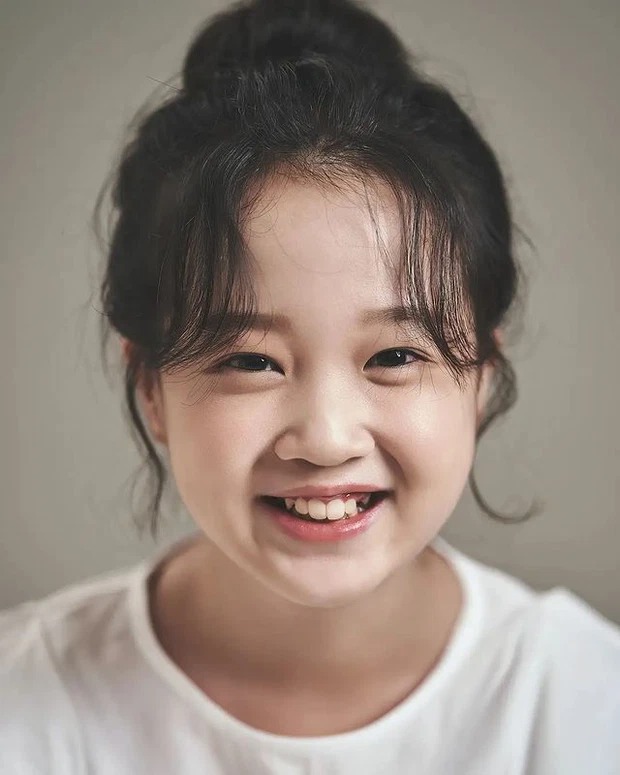 Vẻ đáng yêu ở tuổi lên 10 của Kim Seol. Ảnh: IG Vẻ đáng yêu ở tuổi lên 10 của Kim Seol. Ảnh: IG