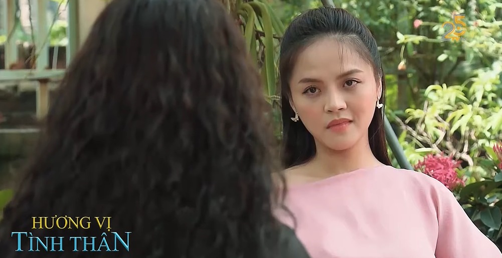 Hương vị tình thân phần 2 tập 60: Bà Sa hoảng loạn, đón nhận hung tin từ Thy - Ảnh 4 Hương vị tình thân phần 2 tập 60: Bà Sa hoảng loạn, đón nhận hung tin từ Thy - Ảnh 4