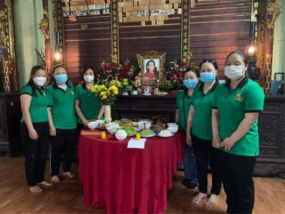 Các fan tại Đài Loan, Nhật Bản, và miền Trung cũng chuẩn bị mâm cơm chay cẩn thận để tưởng nhớ cố ca sĩ Phi Nhung. Ảnh: FB Các fan tại Đài Loan, Nhật Bản, và miền Trung cũng chuẩn bị mâm cơm chay cẩn thận để tưởng nhớ cố ca sĩ Phi Nhung. Ảnh: FB