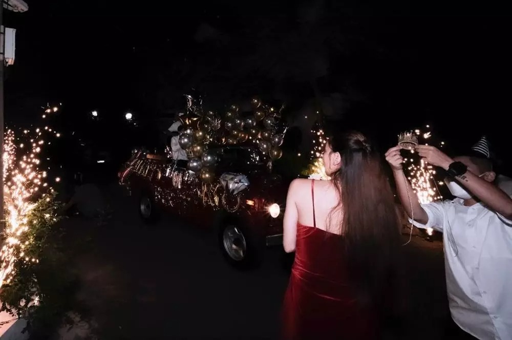 Không chỉ Kim Lý, Hồ Ngọc Hà còn được loạt nam thần tung hô như 'bà hoàng' trong ngày đặc biệt - Ảnh 2 Không chỉ Kim Lý, Hồ Ngọc Hà còn được loạt nam thần tung hô như 'bà hoàng' trong ngày đặc biệt - Ảnh 2