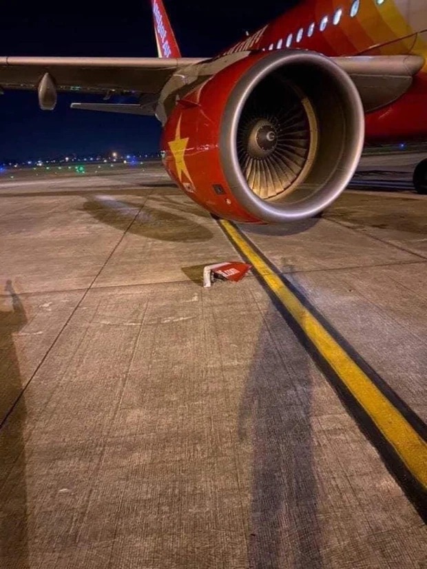 Sự cố hy hữu tại sân bay quốc tế Nội Bài khiến phi công bị tịch thu bằng lái 2
