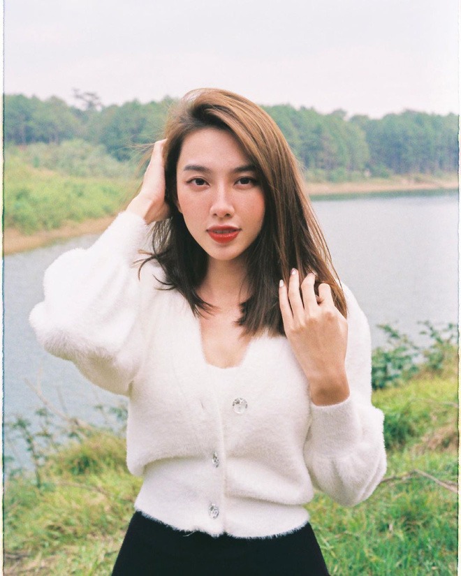 Xả vai Miss Grand 2021, Thùy Tiên táo bạo công khai 'bộ mặt thật' khiến dân tình đứng ngồi không yên - Ảnh 2 Xả vai Miss Grand 2021, Thùy Tiên táo bạo công khai 'bộ mặt thật' khiến dân tình đứng ngồi không yên - Ảnh 2