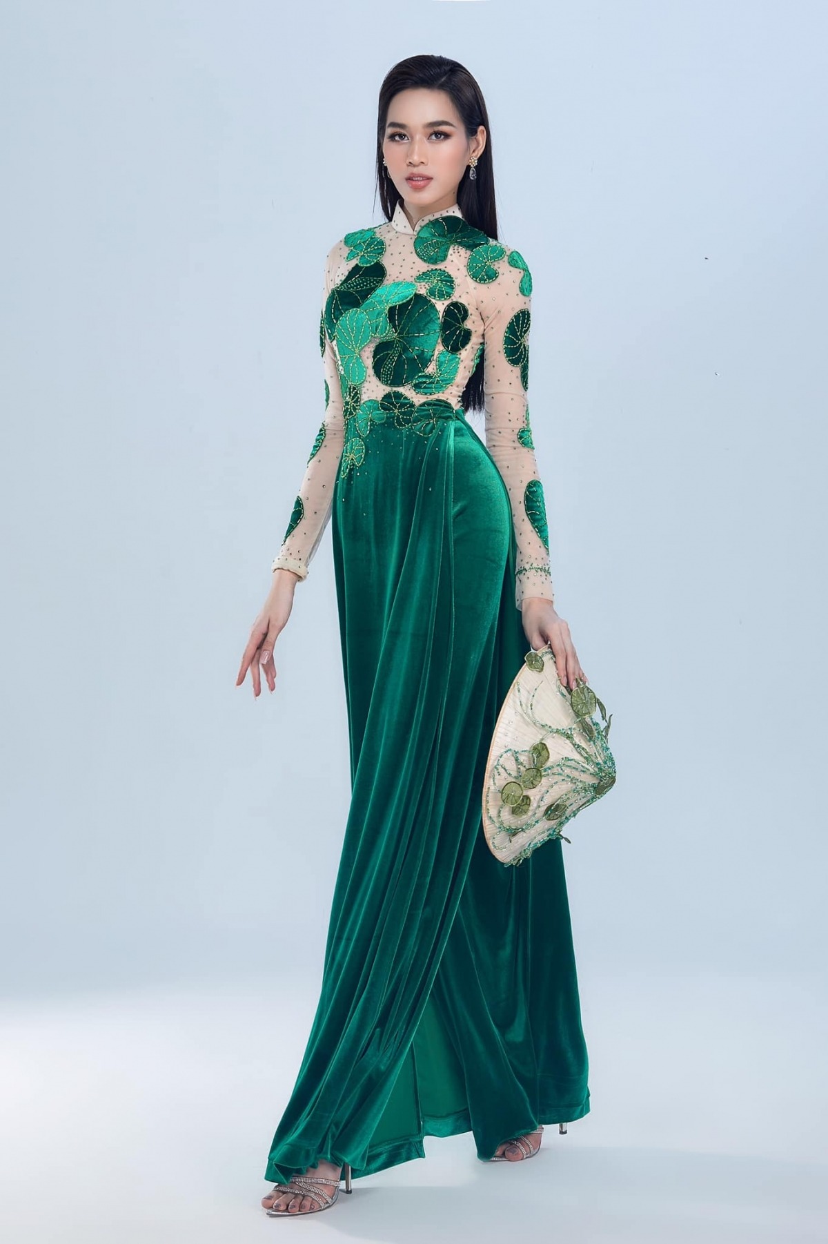 Đỗ Thị Hà nhận tin vui lớn, thêm cơ hội chạm tay đến vương miện Miss World 2021 3 Đỗ Thị Hà nhận tin vui lớn, thêm cơ hội chạm tay đến vương miện Miss World 2021 3