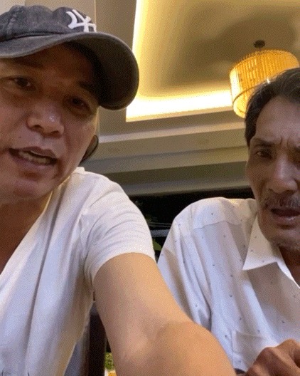 Tô Hiếu livestream cùng Thương Tín hôm 24/12. Ảnh: chụp màn hình Tô Hiếu livestream cùng Thương Tín hôm 24/12. Ảnh: chụp màn hình