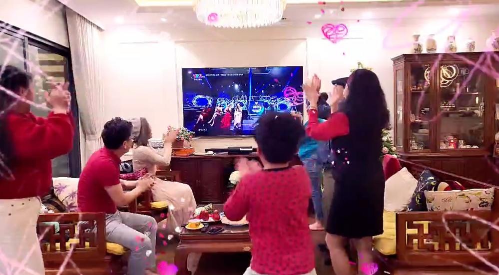 Mạnh Trường phản ứng cực mạnh khi bà xã tiết lộ bí mật gia đình, phơi bày mọi sự thật trước công chúng - Ảnh 1 Mạnh Trường phản ứng cực mạnh khi bà xã tiết lộ bí mật gia đình, phơi bày mọi sự thật trước công chúng - Ảnh 1