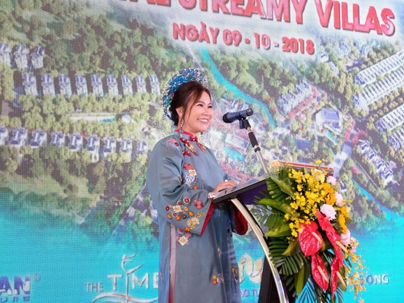 Sự thật ít người biết về vợ đại gia của Quý Bình cùng số tài sản kếch xù đang sở hữu khiến bao người kiêng nể - Ảnh 2 Sự thật ít người biết về vợ đại gia của Quý Bình cùng số tài sản kếch xù đang sở hữu khiến bao người kiêng nể - Ảnh 2