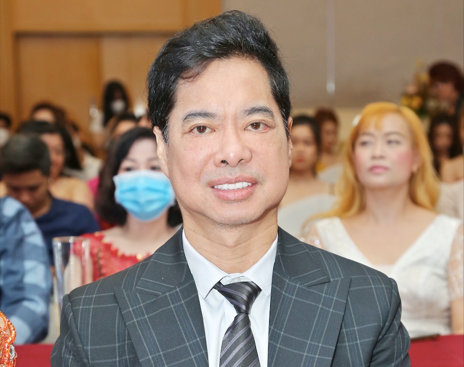 Ngọc Sơn trong vai trò người 'cầm cân nảy mực'. Ảnh: Internet