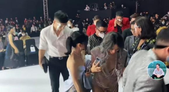 Sự thật về mối quan hệ yêu đương của Lệ Quyên và Lâm Bảo Châu được phơi bày - Ảnh 3 Sự thật về mối quan hệ yêu đương của Lệ Quyên và Lâm Bảo Châu được phơi bày - Ảnh 3