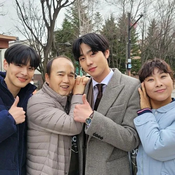 Hình ảnh nam diễn viên Ahn Seong Seop đăng tải hứa hẹn phân cảnh thú vị tiếp theo của bộ phim. Ảnh: IG Hình ảnh nam diễn viên Ahn Seong Seop đăng tải hứa hẹn phân cảnh thú vị tiếp theo của bộ phim. Ảnh: IG