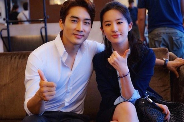 Song Seung Hun đã có 3 năm hẹn hò. Ảnh: Internet Song Seung Hun đã có 3 năm hẹn hò. Ảnh: Internet