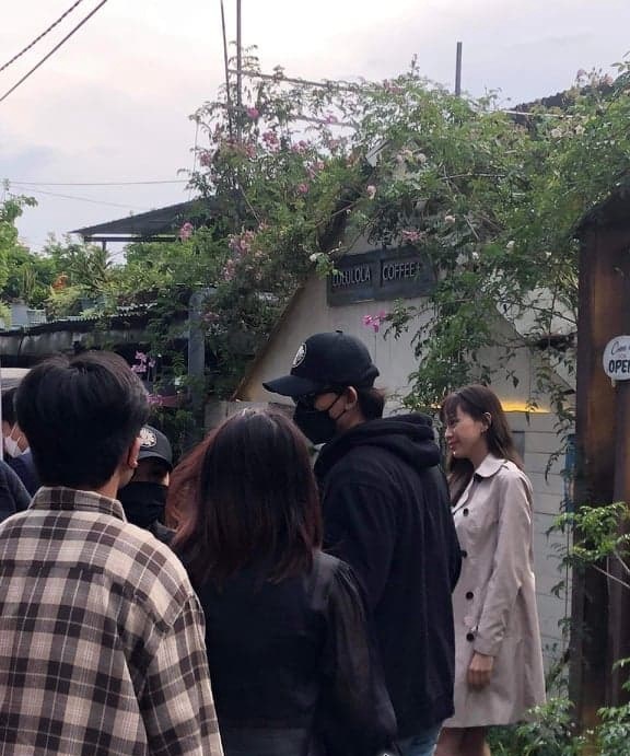 Mai Tài Phến trùm kín mít, lên tận Đà Lạt tìm Mỹ Tâm. Ảnh: ngoisao.vn