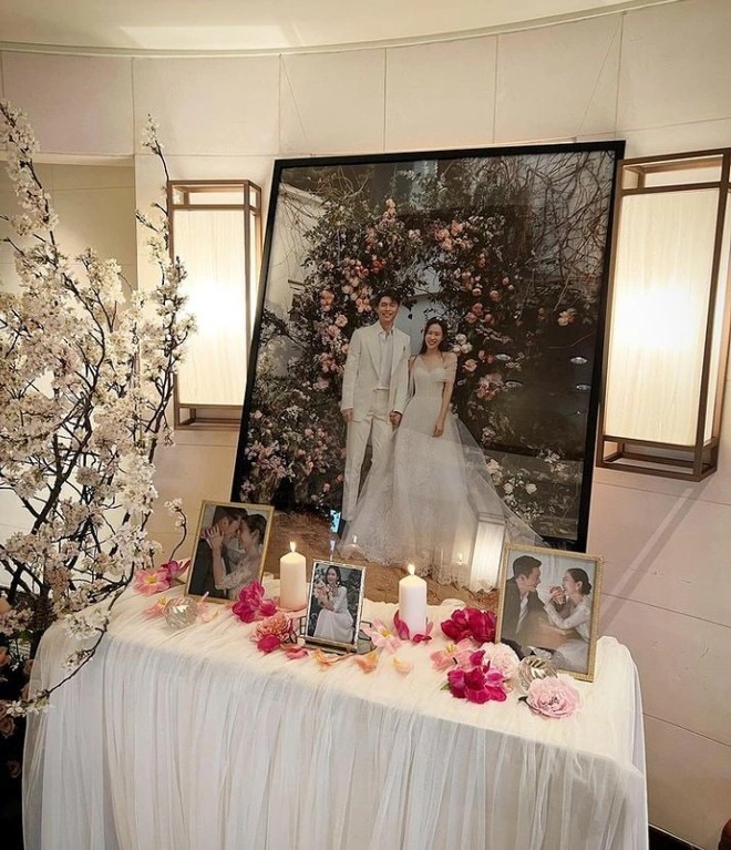 TRỰC TIẾP đám cưới Hyun Bin và Son Ye Jin: Lộ nội dung cuộc hội thoại xúc động của Hyun Bin với bố vợ khiến Son Ye Jin rơi lệ 17