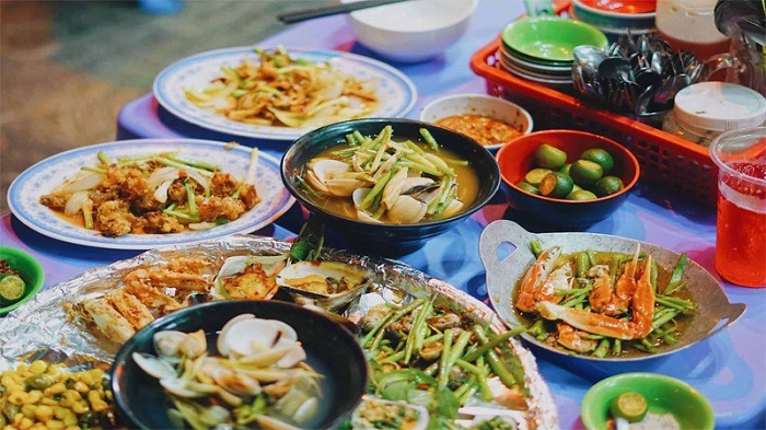 10 địa điểm ăn uống Sài Gòn nức tiếng: Thiên đường ẩm thực ngon - bổ - rẻ chính là đây! 6