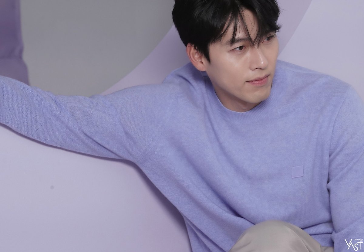 Hyun Bin 'đánh úp' dân tình khi vừa bị rò rỉ khoảnh khắc hiếm có bên cô dâu Son Ye Jin - Ảnh 5