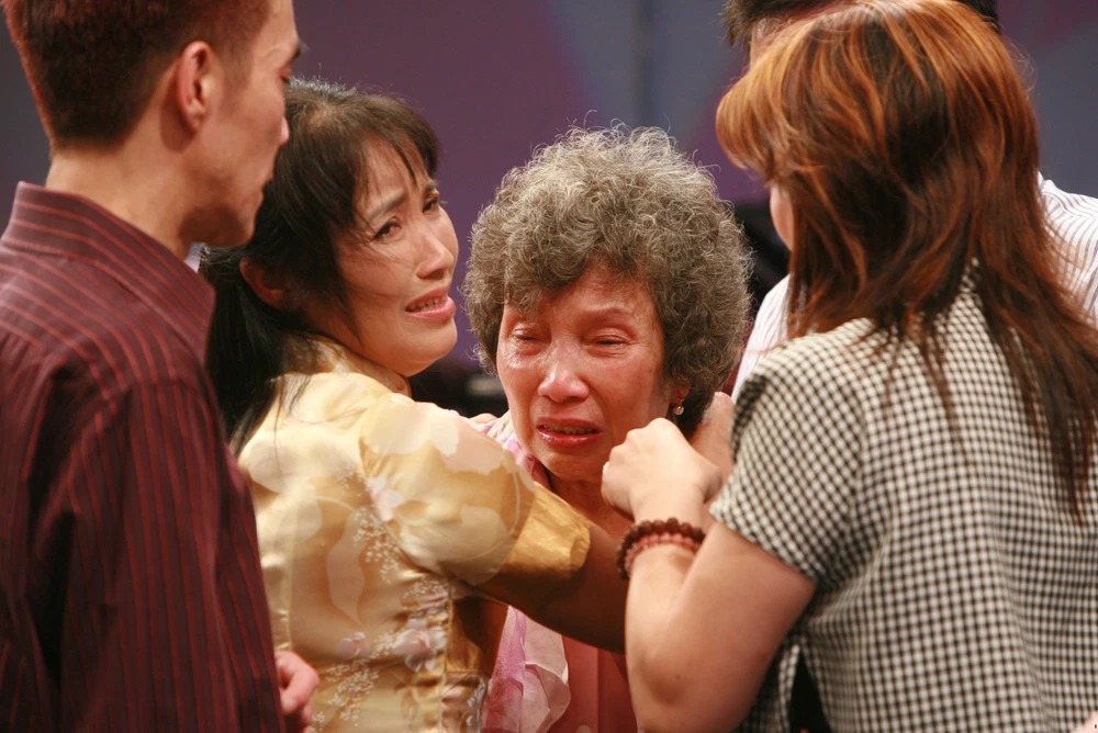 Đẫm nước mắt cuộc hội ngộ của tiểu thư Hà Nội với gia đình sau 46 năm lưu lạc - Ảnh 3