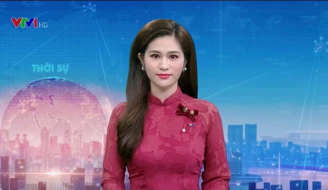 Dàn MC-BTV Thời sự 19h sở hữu học vấn 'khủng': Người thủ khoa, người giảng viên, người cực đa tài! - Ảnh 3 Dàn MC-BTV Thời sự 19h sở hữu học vấn 'khủng': Người thủ khoa, người giảng viên, người cực đa tài! - Ảnh 3