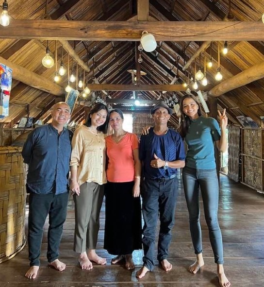 Vừa rò rỉ ảnh chăn bò, H'Hen Niê đã bị đàn anh thân thiết 'bóc phốt' con người thật - Ảnh 1 Vừa rò rỉ ảnh chăn bò, H'Hen Niê đã bị đàn anh thân thiết 'bóc phốt' con người thật - Ảnh 1