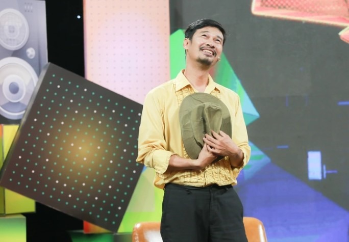 Tiết Cương xuất hiện trên sóng truyền hình mới đây. Ảnh: Internet