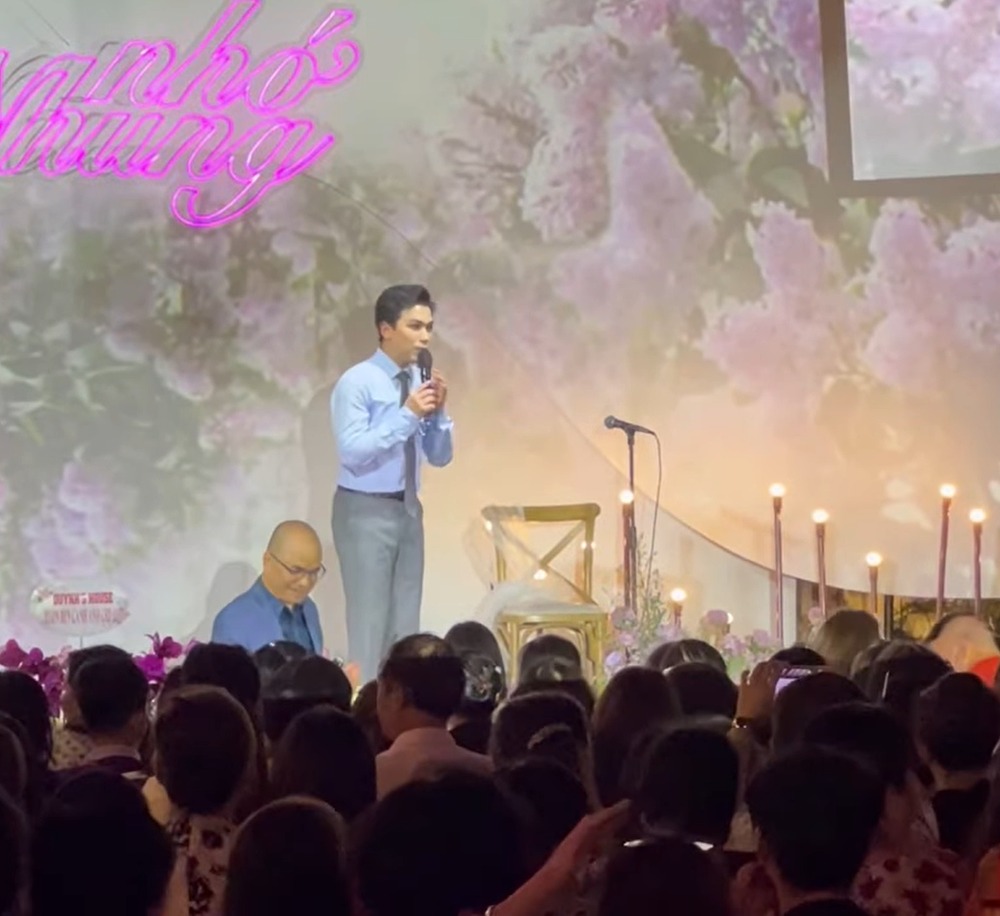 Mạnh Quỳnh trong buổi off fan. Ảnh: Internet