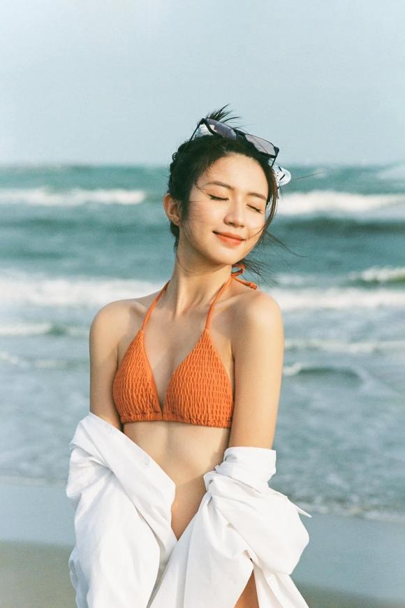 Vân Vân 'Thương ngày nắng về': Trên phim khiến Doãn Quốc Đam 'đứng hình', ngoài đời khiến dân tình đắm say - Ảnh 3 Vân Vân 'Thương ngày nắng về': Trên phim khiến Doãn Quốc Đam 'đứng hình', ngoài đời khiến dân tình đắm say - Ảnh 3