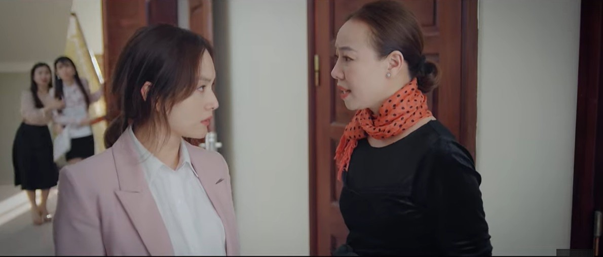 Thương ngày nắng về 2 tập 28: Khánh trừng trị gã sếp đểu cáng, bé Sam gặp 'biến' - Ảnh 3