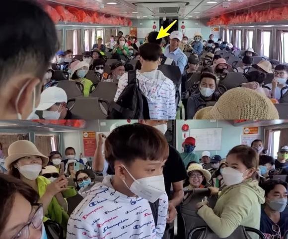 Hồ Văn Cường nhận được sự chú ý khi vừa lên tàu đến Lý Sơn. Ảnh: Chụp màn hình Hồ Văn Cường nhận được sự chú ý khi vừa lên tàu đến Lý Sơn. Ảnh: Chụp màn hình