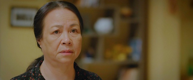 Thương ngày nắng về 2 tập 34: Bà Nhung đưa ra kế sách vì lo sợ cản đường tình của Trang - Ảnh 3 Thương ngày nắng về 2 tập 34: Bà Nhung đưa ra kế sách vì lo sợ cản đường tình của Trang - Ảnh 3