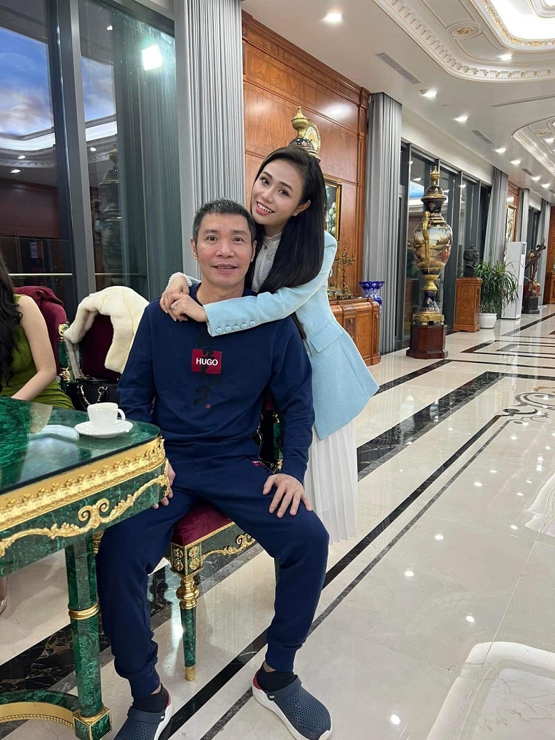 NS Công Lý khoe 'tình yêu của tôi', phản ứng của vợ trẻ mới bất ngờ - Ảnh 2 NS Công Lý khoe 'tình yêu của tôi', phản ứng của vợ trẻ mới bất ngờ - Ảnh 2