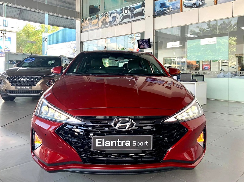 Siêu hot: Hyundai Elantra giảm gần trăm triệu gây áp lực cho Kia K3, Toyota Corolla Altis Siêu hot: Hyundai Elantra giảm gần trăm triệu gây áp lực cho Kia K3, Toyota Corolla Altis
