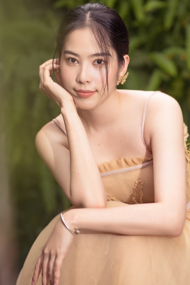 Nam Em lấp lửng báo tin liên quan đến cuộc thi Hoa hậu Hoàn vũ Việt Nam Nam Em lấp lửng báo tin liên quan đến cuộc thi Hoa hậu Hoàn vũ Việt Nam