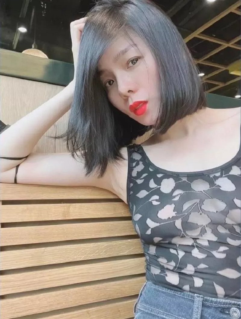 Tiếp đó là chụp cận với muôn kiểu dáng Tiếp đó là chụp cận với muôn kiểu dáng