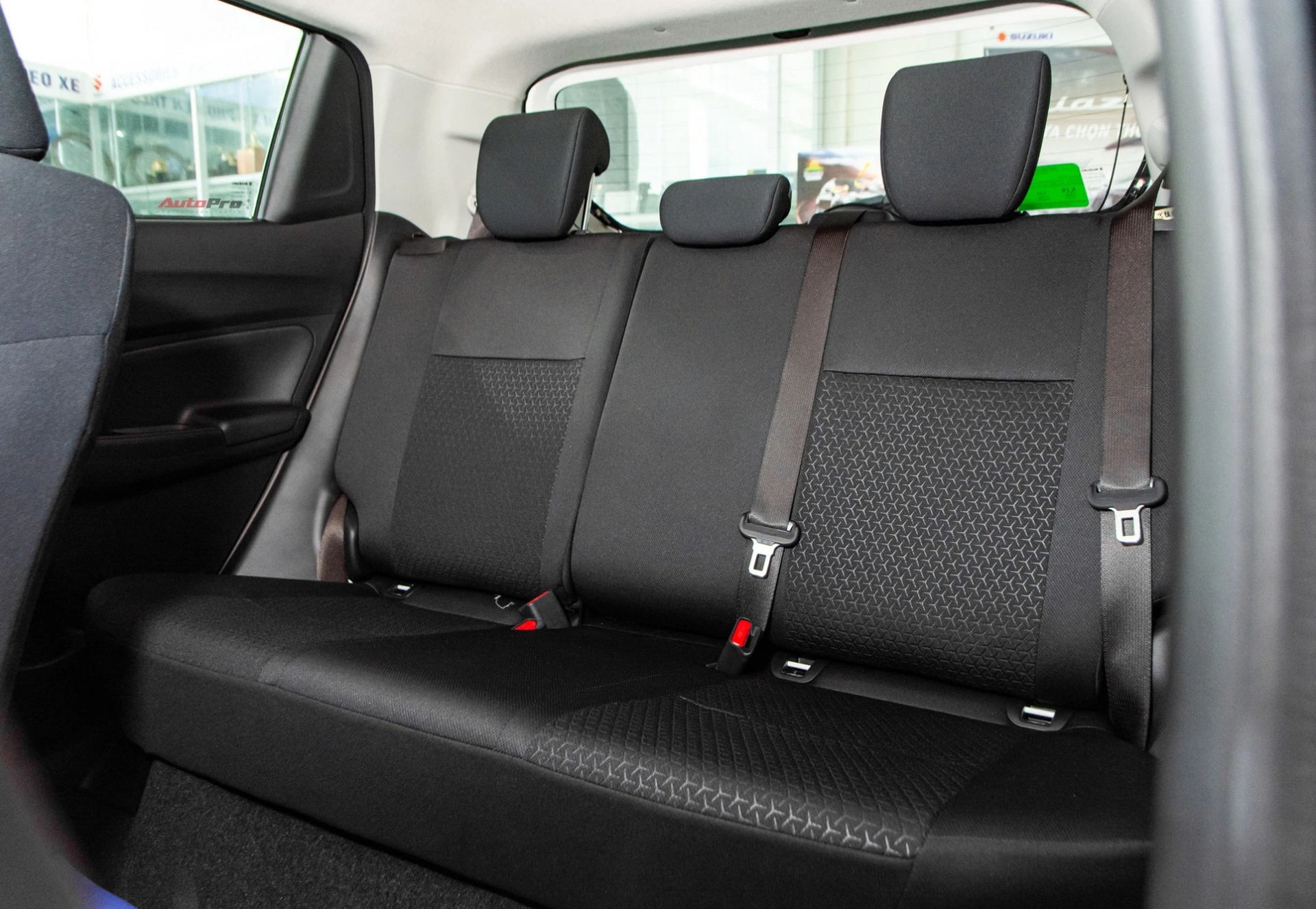 Xả kho giảm giá cực mạnh, Suzuki Swift về ngay mức giá không tưởng - Ảnh 5