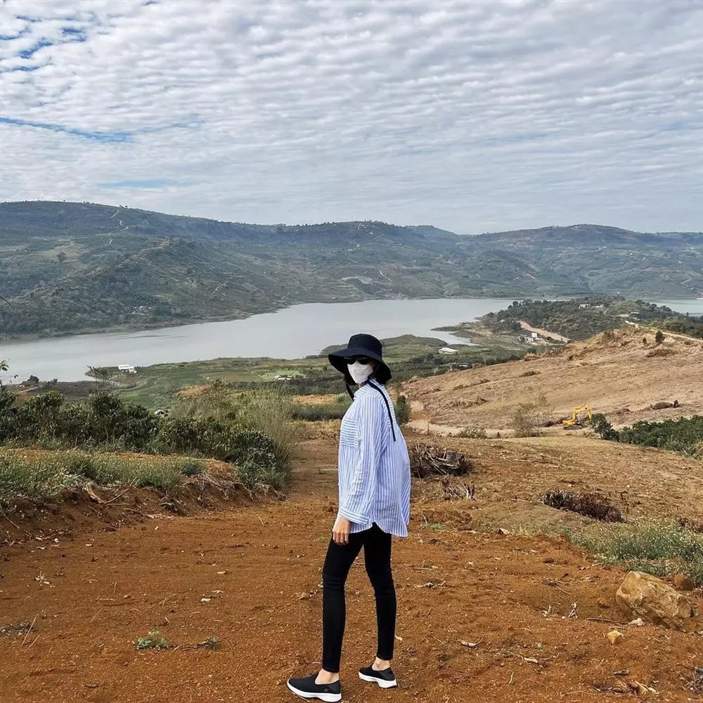 Bà mẹ ba con gầy đáng báo động (Ảnh FBNV)