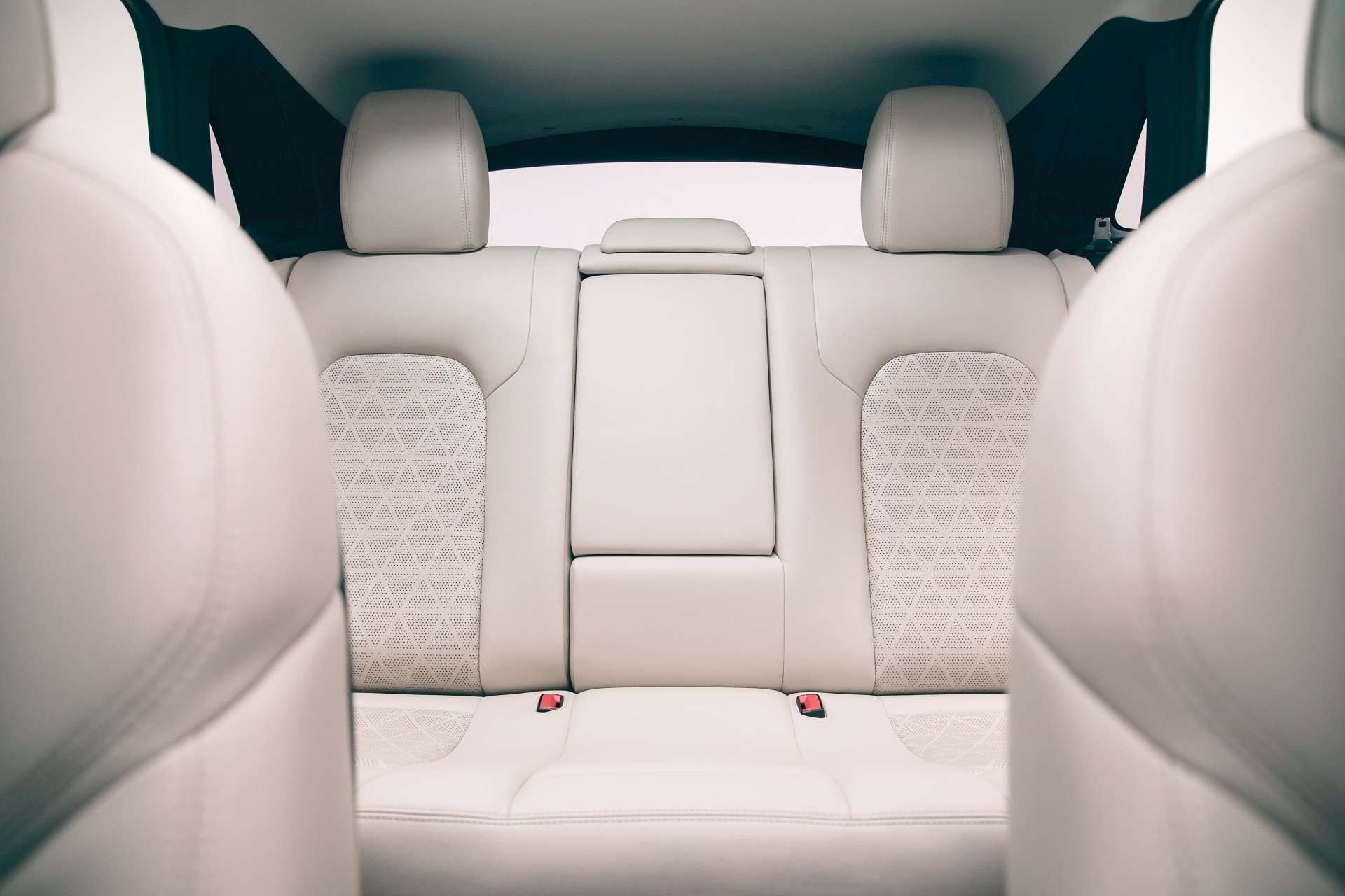 Ghế có chức năng sưởi ấm, làm mát