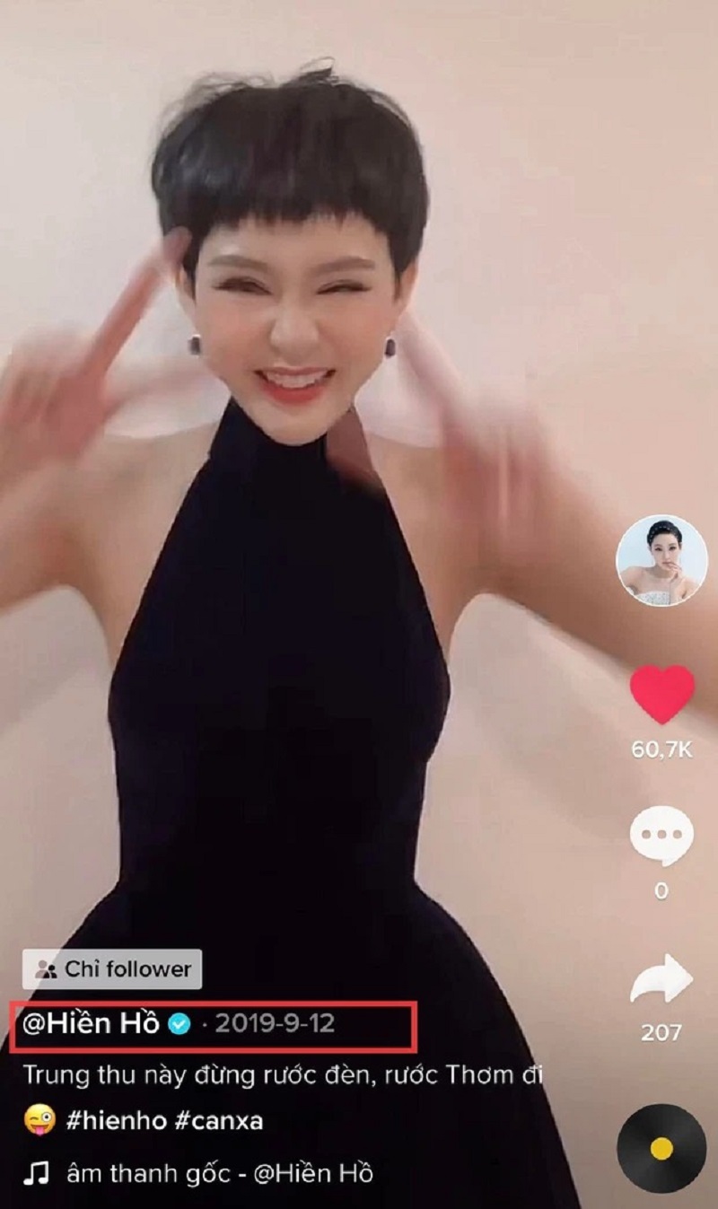 Chiếc váy được Hiền Hồ mặc năm 2019