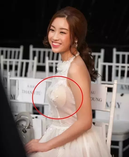 Một sự cố hớ hênh khác của Đỗ Mỹ Linh