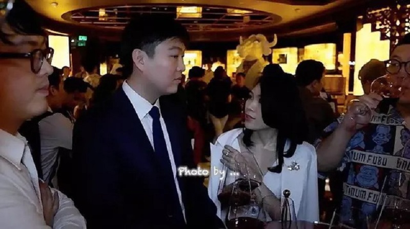 Không phải Mai Tài Phến, bắt gặp tình tin đồn một thời của Mỹ Tâm nức nở trong My Soul 1981 - Ảnh 5 Không phải Mai Tài Phến, bắt gặp tình tin đồn một thời của Mỹ Tâm nức nở trong My Soul 1981 - Ảnh 5