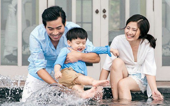 Ngọc Lan và Thanh Bình cùng chăm sóc con chung hậu ly hôn (Ảnh internet) Ngọc Lan và Thanh Bình cùng chăm sóc con chung hậu ly hôn (Ảnh internet)