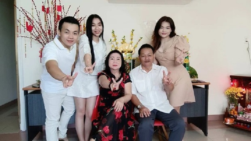 Bất ngờ thu nhập của mẹ chồng quốc dân trên 'tóp tóp' sau thời gian ngắn tham gia Tik Tok - Ảnh 4 Bất ngờ thu nhập của mẹ chồng quốc dân trên 'tóp tóp' sau thời gian ngắn tham gia Tik Tok - Ảnh 4