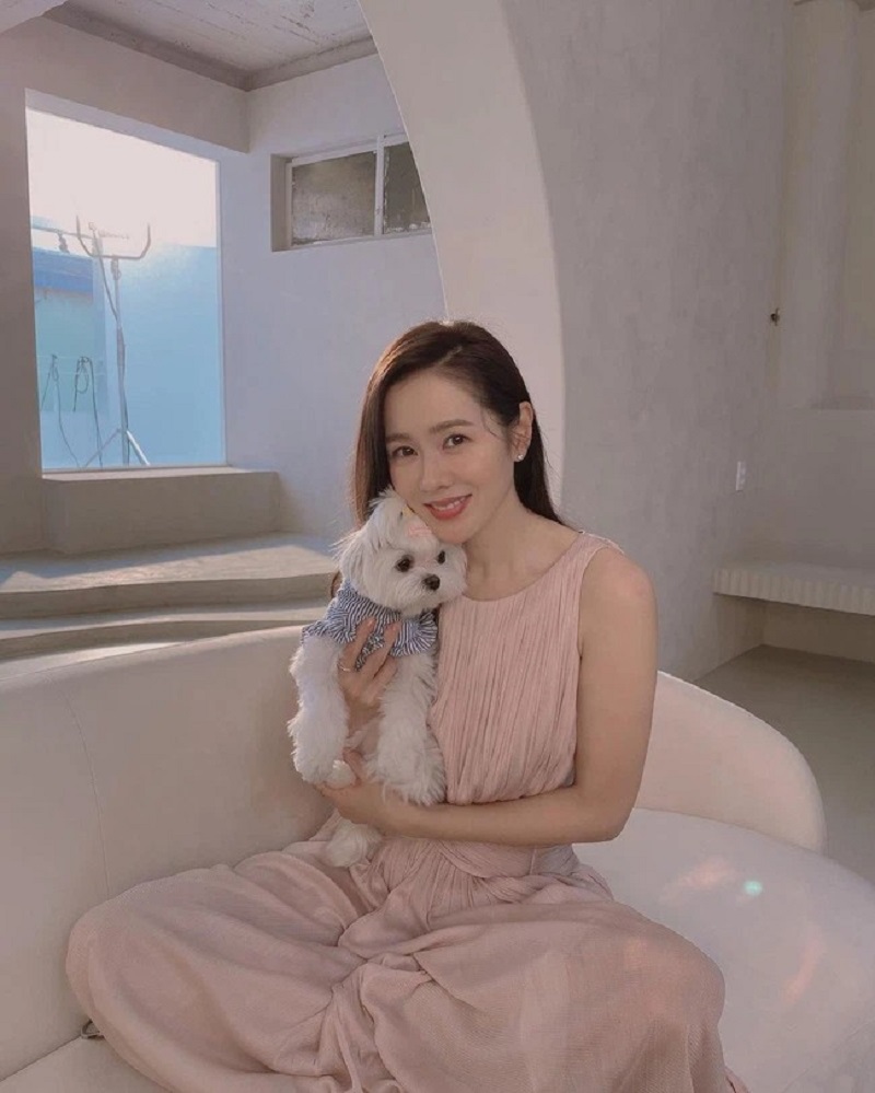 'Con cưng' của Hyun Bin và Son Ye Jin có cuộc sống đúng chuẩn 'sinh ra ở vạch đích' - Ảnh 3 'Con cưng' của Hyun Bin và Son Ye Jin có cuộc sống đúng chuẩn 'sinh ra ở vạch đích' - Ảnh 3