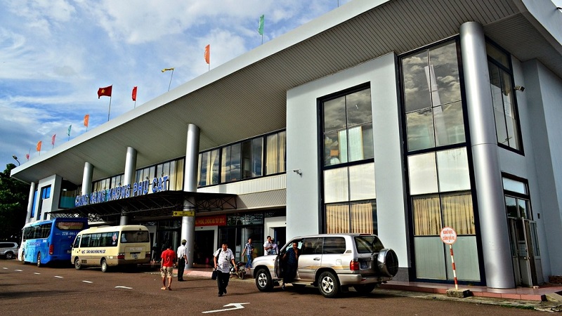 Khách du lịch náo loạn vì loạt chuyến bay Quy Nhơn bị đổi lịch trình  - Ảnh 1